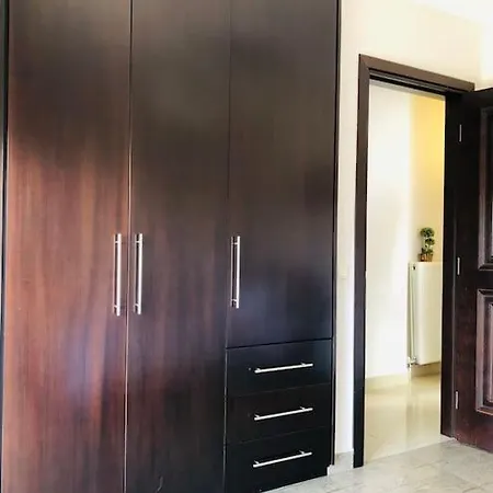 Ariadni's 2 Appartement *